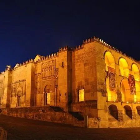 Arfe Junto Al Centro Apartment *